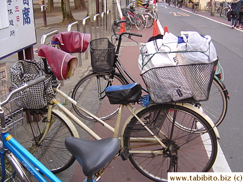You can often leave a fully loaded bicycle unattended, come back and the packages are still there