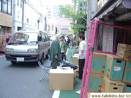 It's so important not to spread germs around, especially not to your friend