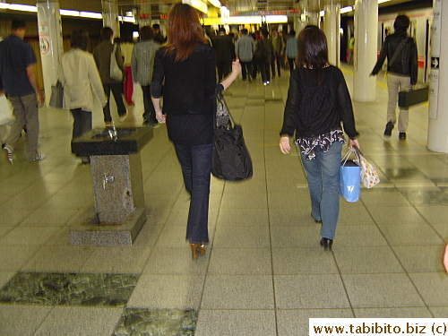 That bag looks too heavy for her skinny arm