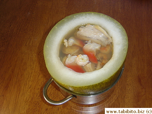 Steamed winter melon soup with seafood