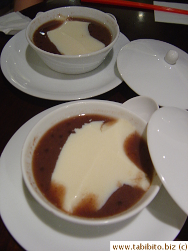 Red bean dessert topped with tofu 