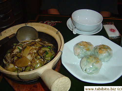 Claypot rice and prawn dumplings
