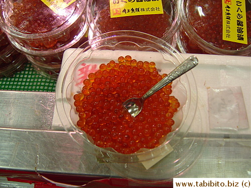 More fish roe for sale. This is for potential buyers to sample