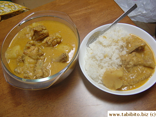A curry chicken dish I made using the packaged spice mix I got in KL