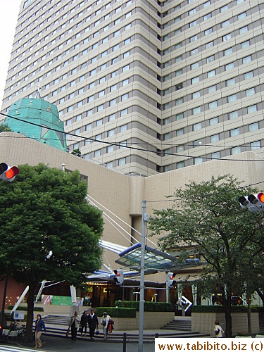 Crowne Plaza Metropolitan Hotel, the hotel our friends and us both stayed at in Ikebukuro