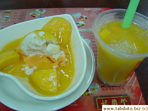 The mango pudding in the center of the dish is topped with a scoop of shaved coconut ice and the whole thing smothered with mango puree with chunks of mango, absolutely fabulous! The sago (tapioca) in the drink on the other hand is too soft (overcooked), but the