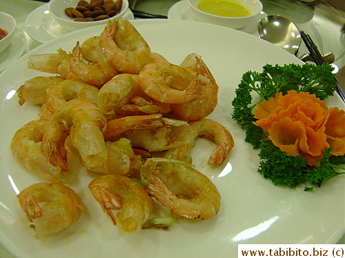 Dried fried shrimps with soy sauce