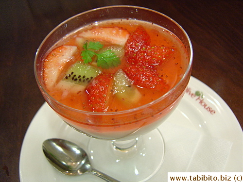 KL's dessert after our pasta salad: Almond tofu with a strawberry sauce and fruits, very yummy and light