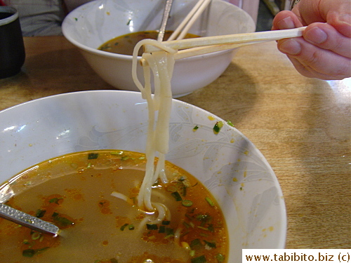 Characteristic of hand-pulled noodles: non-uniformed thickness
