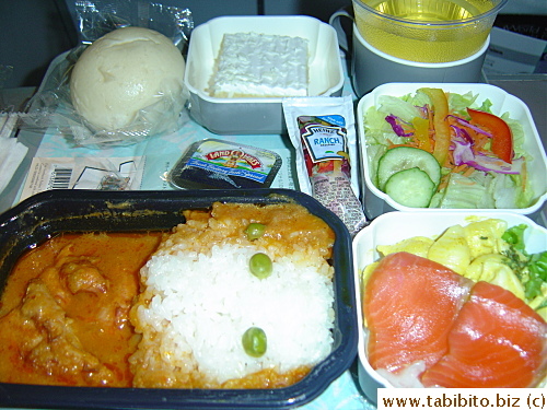 Curry chicken, rice, smoked salmon and curry-mayo pasta salad, garden salad and chilled green tea were all good