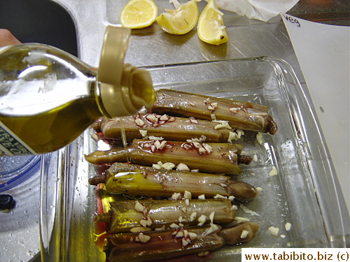 Last to go into the dish is some extra virgin olive oil before they go to the oven (200 C) for 10 to 15 min