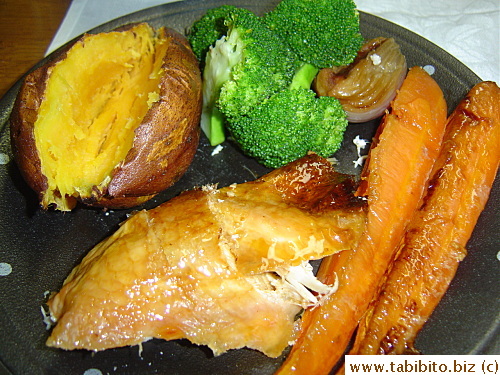 Xmas dinner: Roasted sweet potato, broccoli, carrots and very dry turkey.  The skin's very crispy though