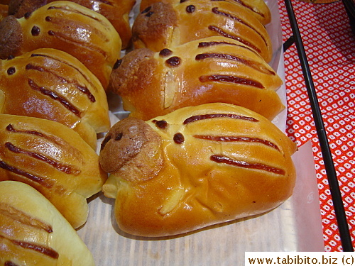 Piggy bread!