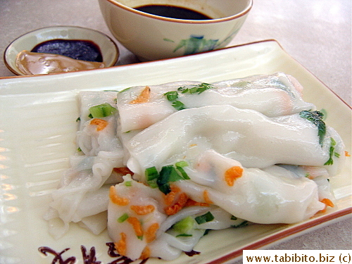 Very yummy steamed rice rolls with dried shrimps