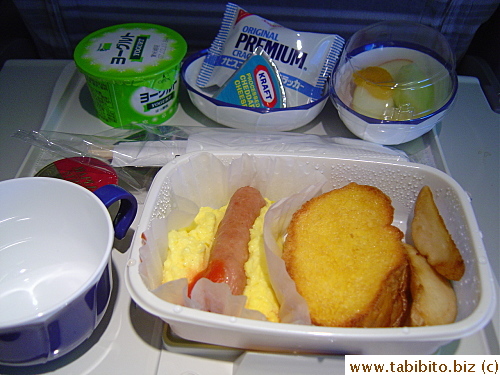 Tokyo to L.A. breakfast: French Toast & Scrambled Egg with Sausage