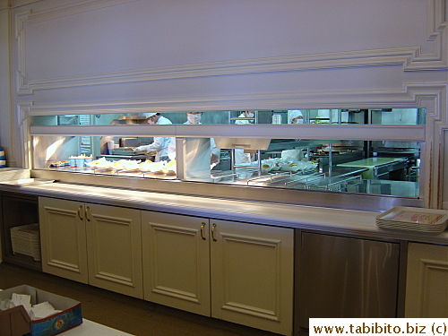 Many burger sets cooked and ready to go