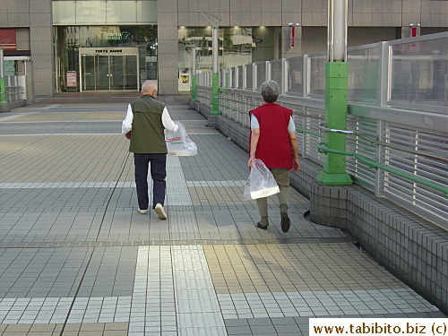 Wow, only a box of donuts each for these two elderlies? That's all?