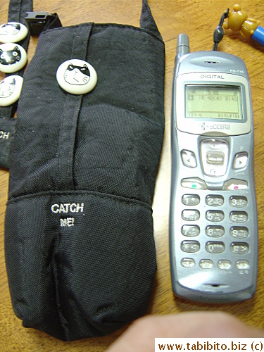 My cell phone is so old-fashioned KL says it's an embarrassment to take it out of my bag on the street