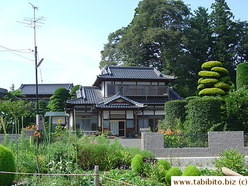 A very Japanese style house (complete with Japanese style garden) near the shrine