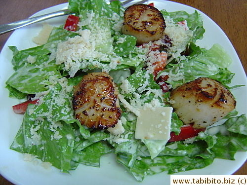 Ceasar-inspired salad with scallops