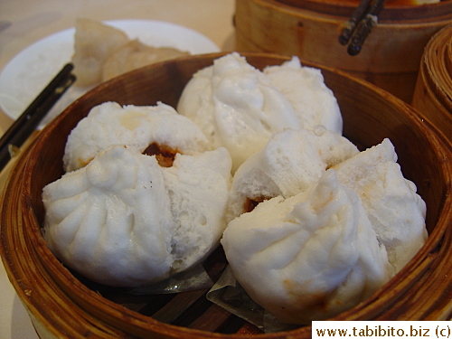 Steamed pork bun