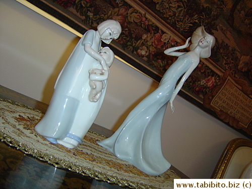 Figurines