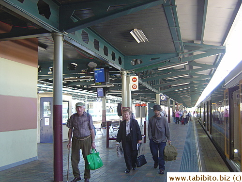 Central station platform