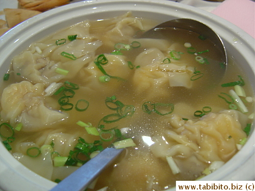 Big pot of soup dumplings