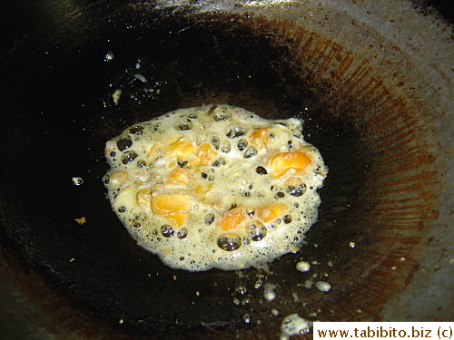 Then I stirfried the steamed yolk in oil