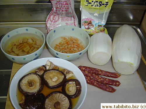 Ingredients for making daikon cake
