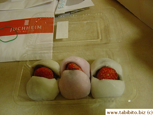 She also got mochi sweets, but they're not as good as those in Sydney according to her