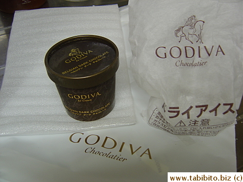 It comes with their own dry ice