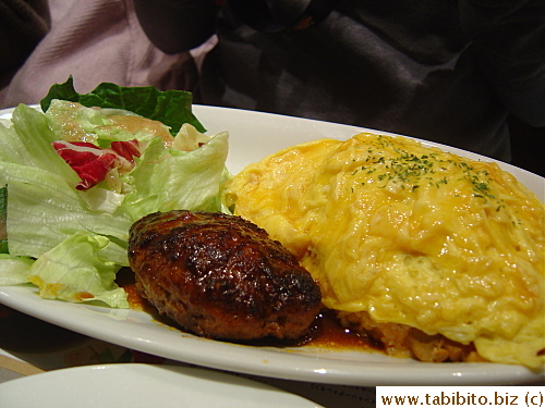 Serlina chose burger patty and omelet over catchup rice.  This looks suspiciously non-Russian to me