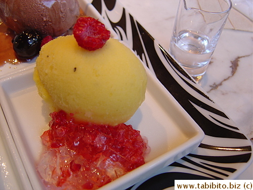 Passion fruit & Mango with Juniper Berry Jelly and gin