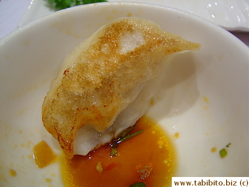 Crispy bottom and juicy inside