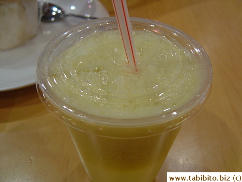 My freshly blended starfruit juice S$2.9