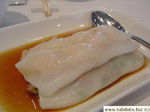 Trio of rice rolls (prawns, scallops, BBQ pork), very slippery smooth and soft S$4.8