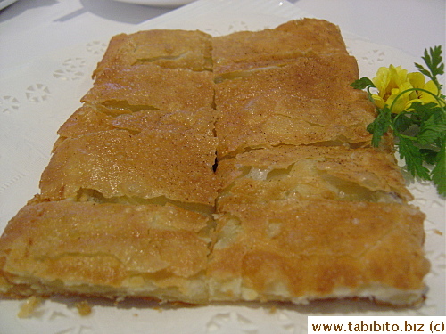 Fried Red Bean Paste Pancake S$10 (smooth paste, very crispy