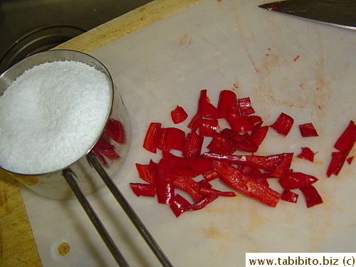 I used kosher salt (a cup) and two chilies for my chili salt