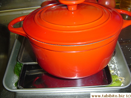 I weigh it with a 4kg pot (8.8Ibs) 