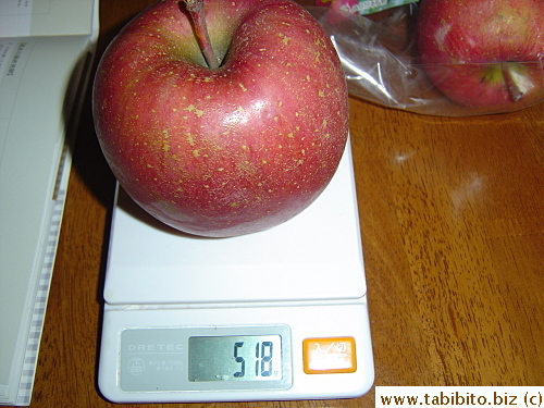 The biggest one weighs over a pound at 518 gm (the smallest one in the bag weighs close to a pound)