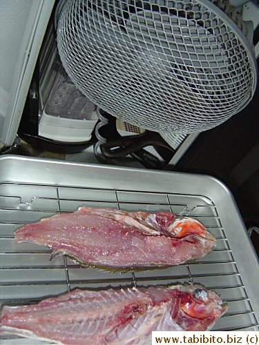 I decided to just separate the fish into two pieces when drying them