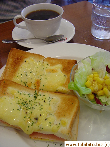 Breakfast Set 550Yen/US$5.6