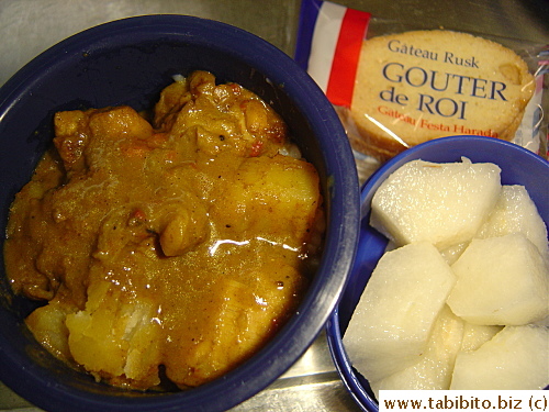 Curry chicken, nashi pear, snack