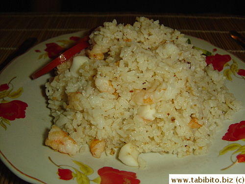 Seafood fried rice 50000VND/US$2.7 Pretty garlicky