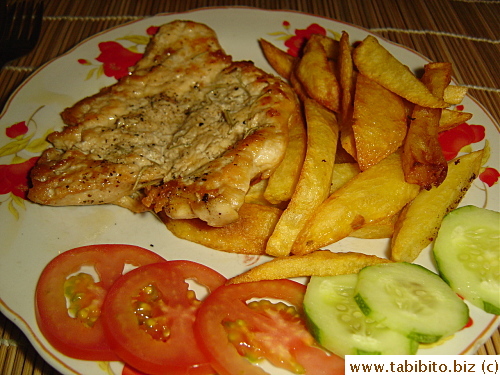 Chicken with fries 50000VND