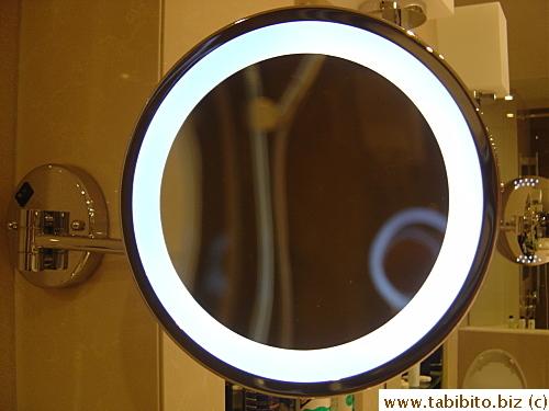 Lit make-up mirror