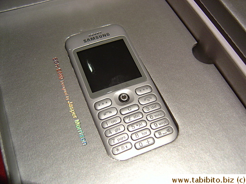 KL's new phone to be used when we travel