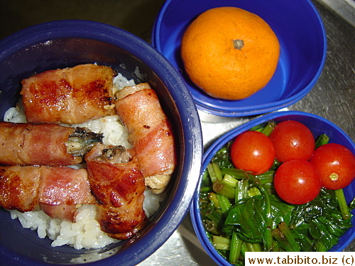 Bacon-wrapped oysters, sauteed spinach, cherry tomatoes, mandarin