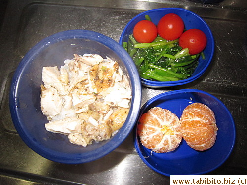 Roasted chicken, sauteed spinach, cherry tomatoes, mandarin